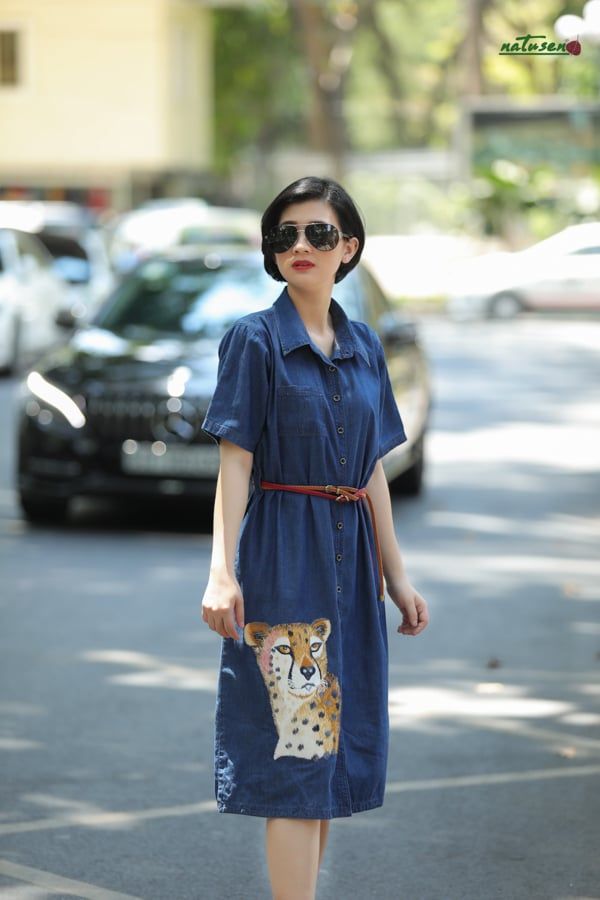 Đầm thêu thủ công Cheetah denim Safari