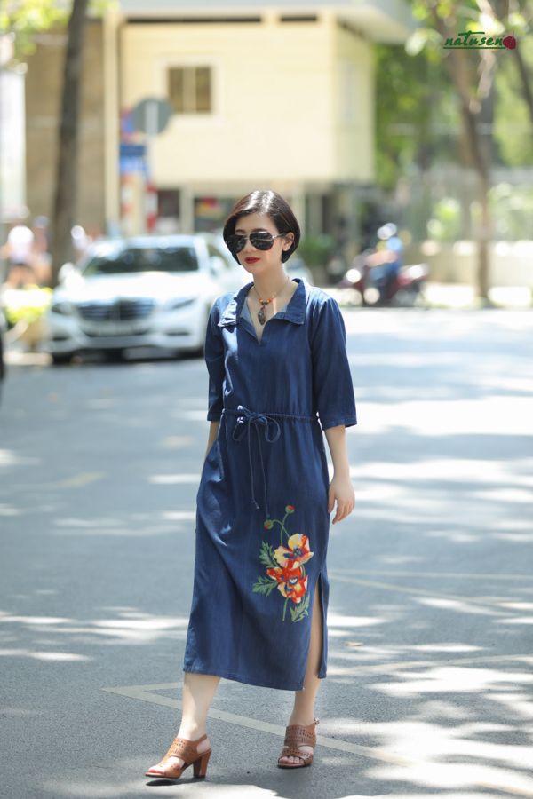 Đầm thêu tay Poppy denim maxi