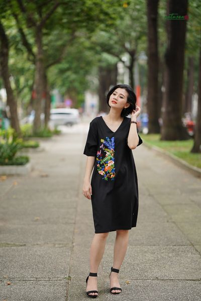  Đầm LBD thêu thủ côngThu Bình 