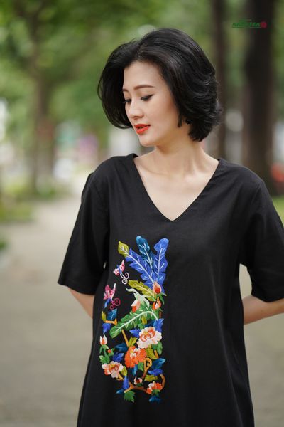  Đầm LBD thêu thủ côngThu Bình 