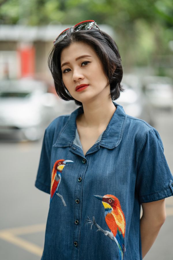 Đầm thêu tay Denim TN túi tay cá thêu Đôi Sả