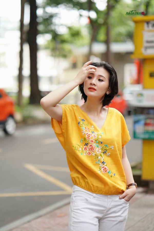 Áo thêu tay Alice Posy bo tim Vàng Bold