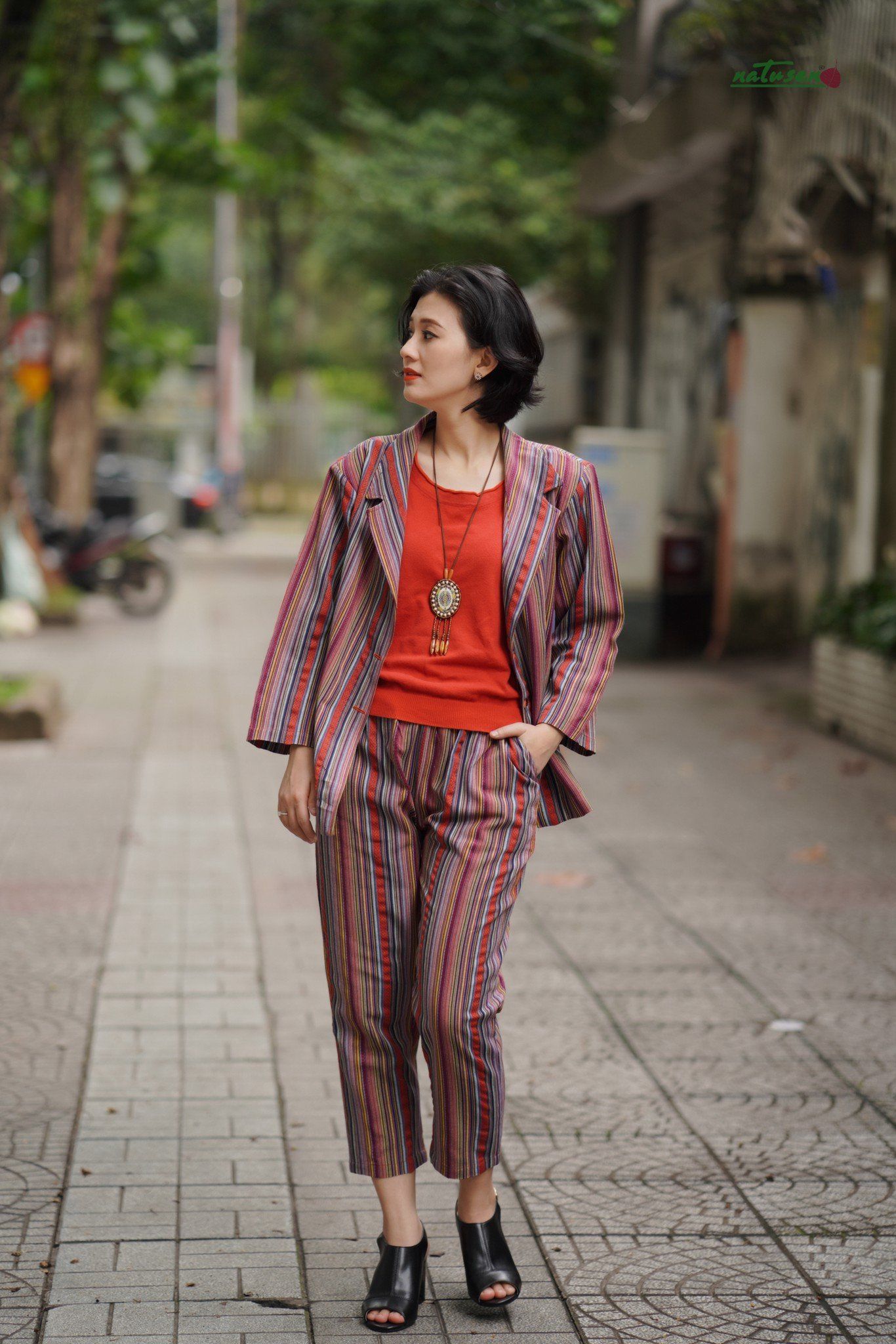 Áo khoác vest Thổ Cẩm Yarn Dyed