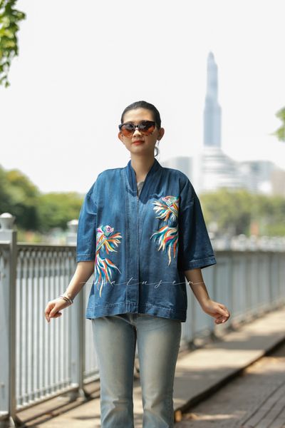  Áo kimono denim thêu tay Song Ngư 