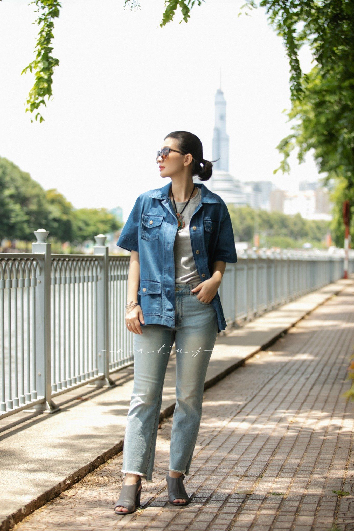 Quần jeans Bootcut - Light