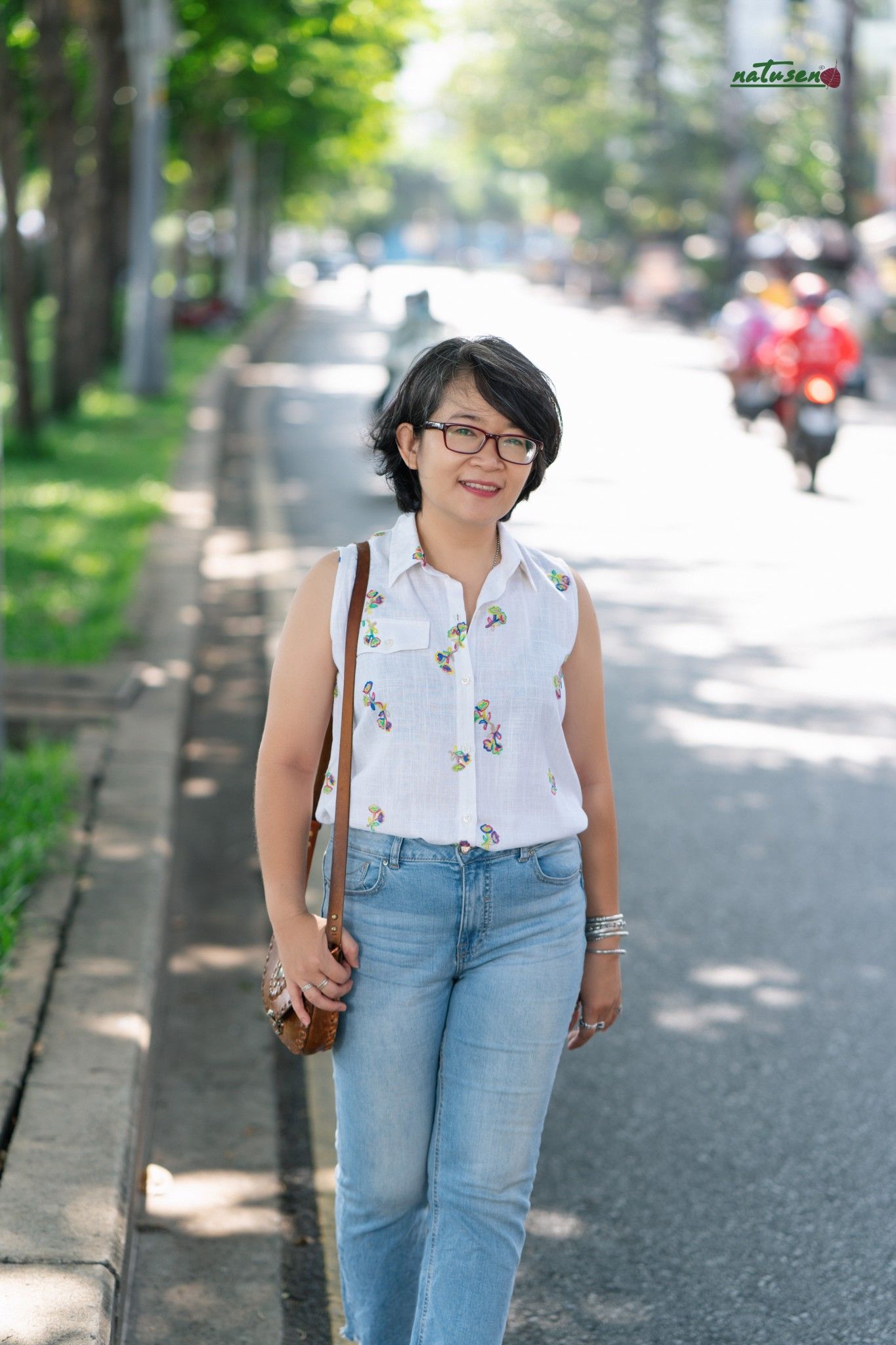Áo chemise linen trắng Ren thêu
