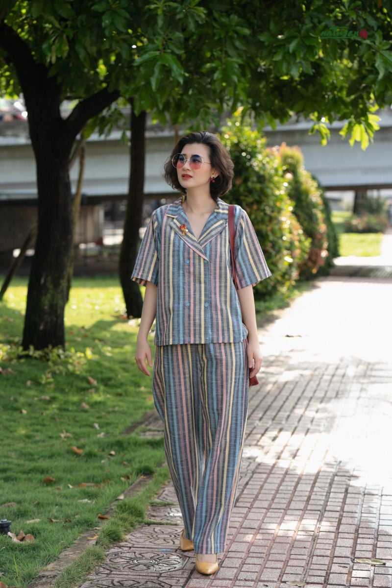 Áo Safari cổ vest sọc YD đều màu