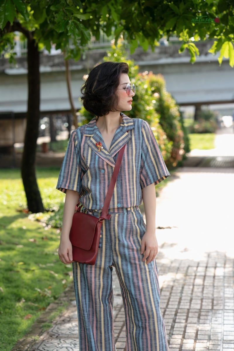 Áo Safari cổ vest sọc YD đều màu