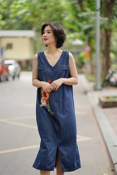  Đầm denim tim thêu thủ công Hạc Bách Hoa 