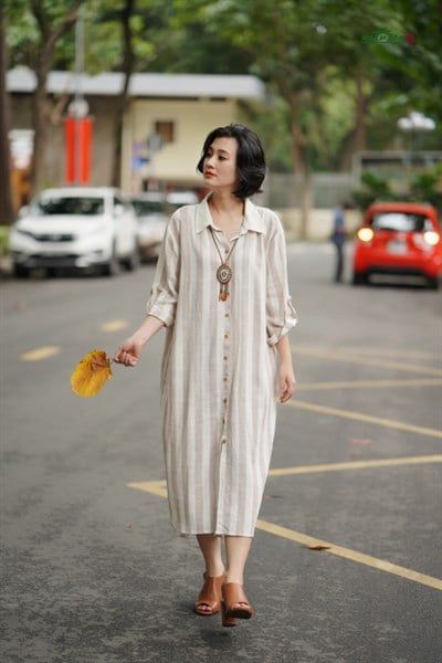 Đầm linen yarndyed sọc dọc kem beige