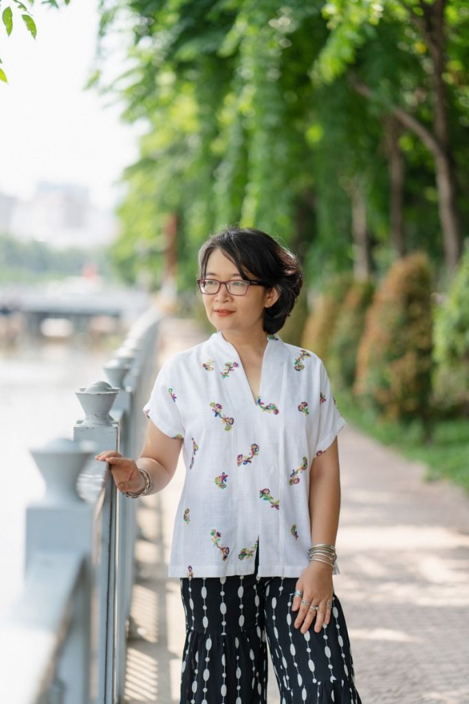 Áo linen Trắng kimono ren thêu
