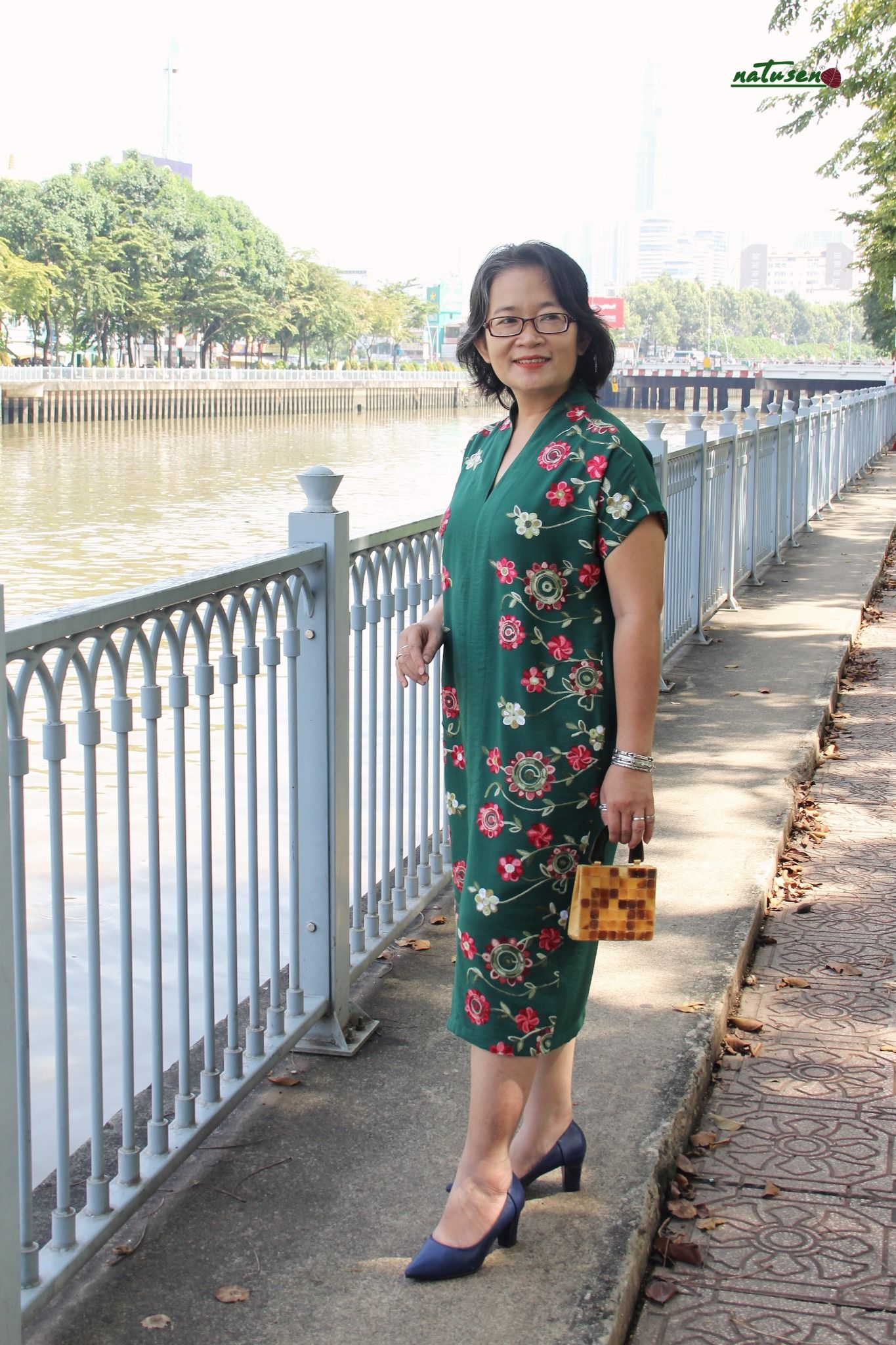 Đầm Xanh ren thêu kimono