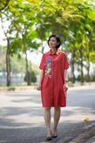  Đầm thêu tay linen chemise Cam San hô Thu Bình 