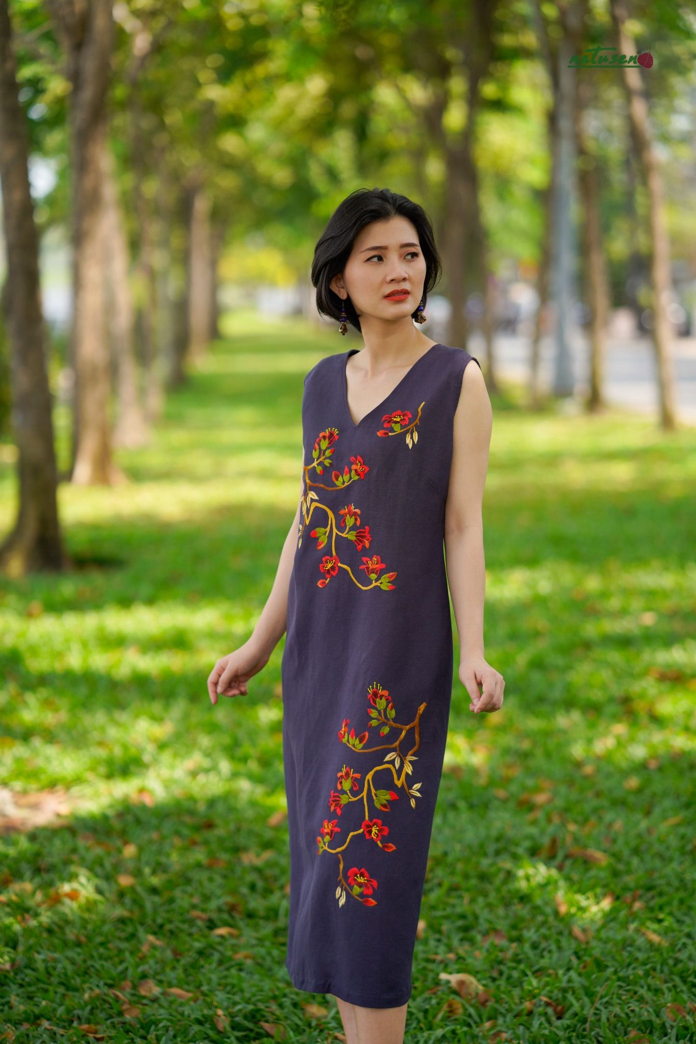 Đầm Anvie xanh đương thêu thủ công Hoa Mộc Miên