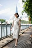  Đầm Pamela linen beige thêu tay Pansee 