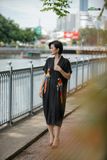  Đầm kimono thêu tay Vẹt Scarlet xám lông chuột 