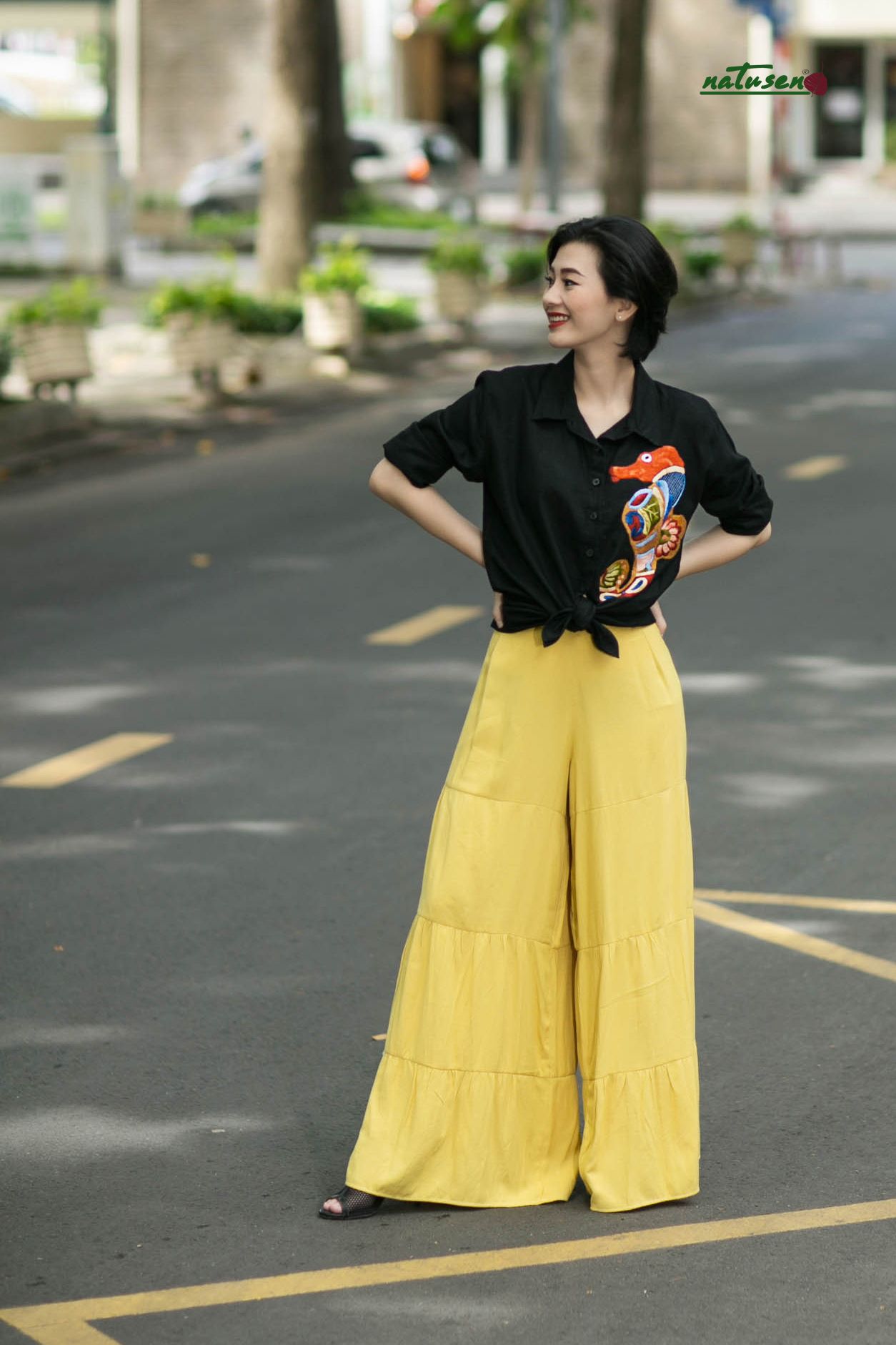  Quần Gypsy ống loe nhúng tầng vàng mustard 