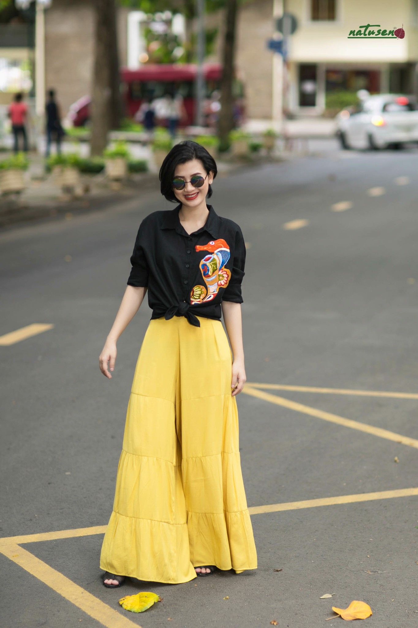 Quần Gypsy ống loe nhúng tầng vàng mustard