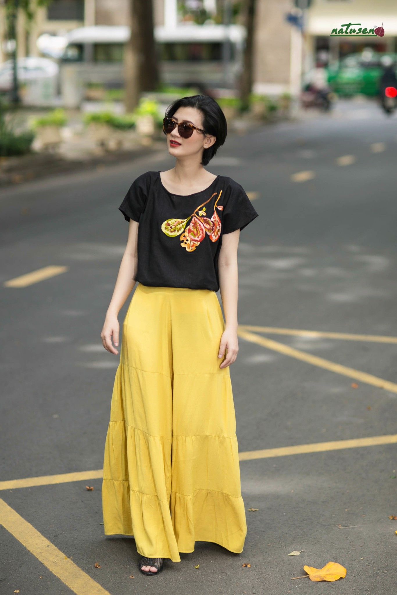 Quần Gypsy ống loe nhúng tầng vàng mustard