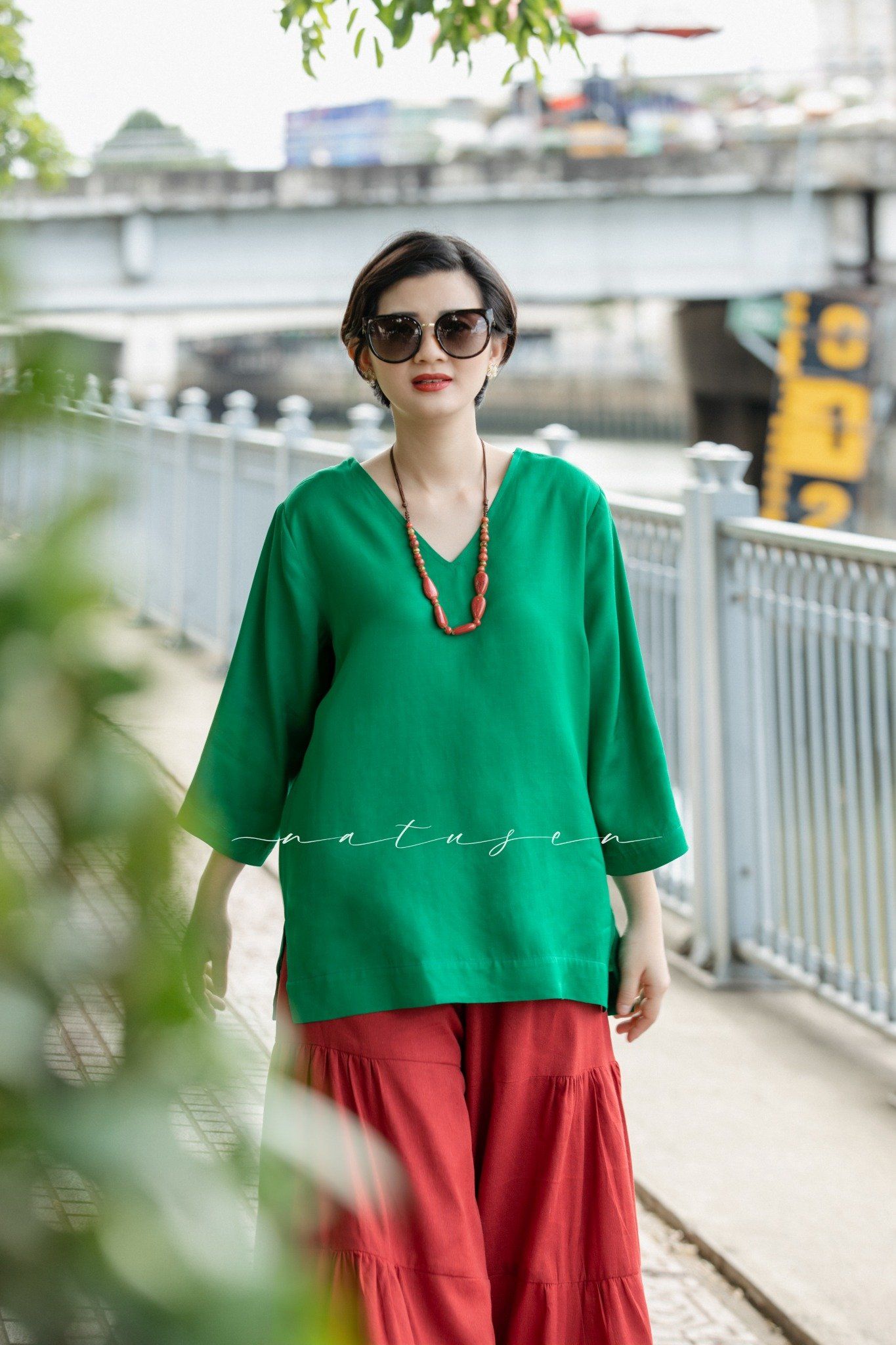 Áo boho tim xanh ve thêu tay Chim Sả