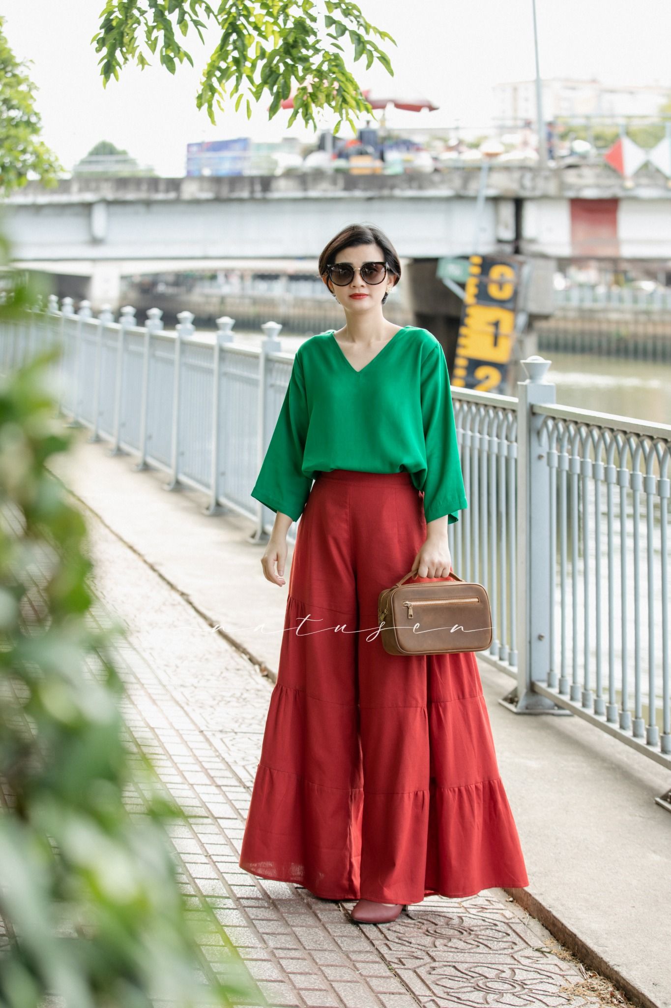 Áo boho tim xanh ve thêu tay Chim Sả