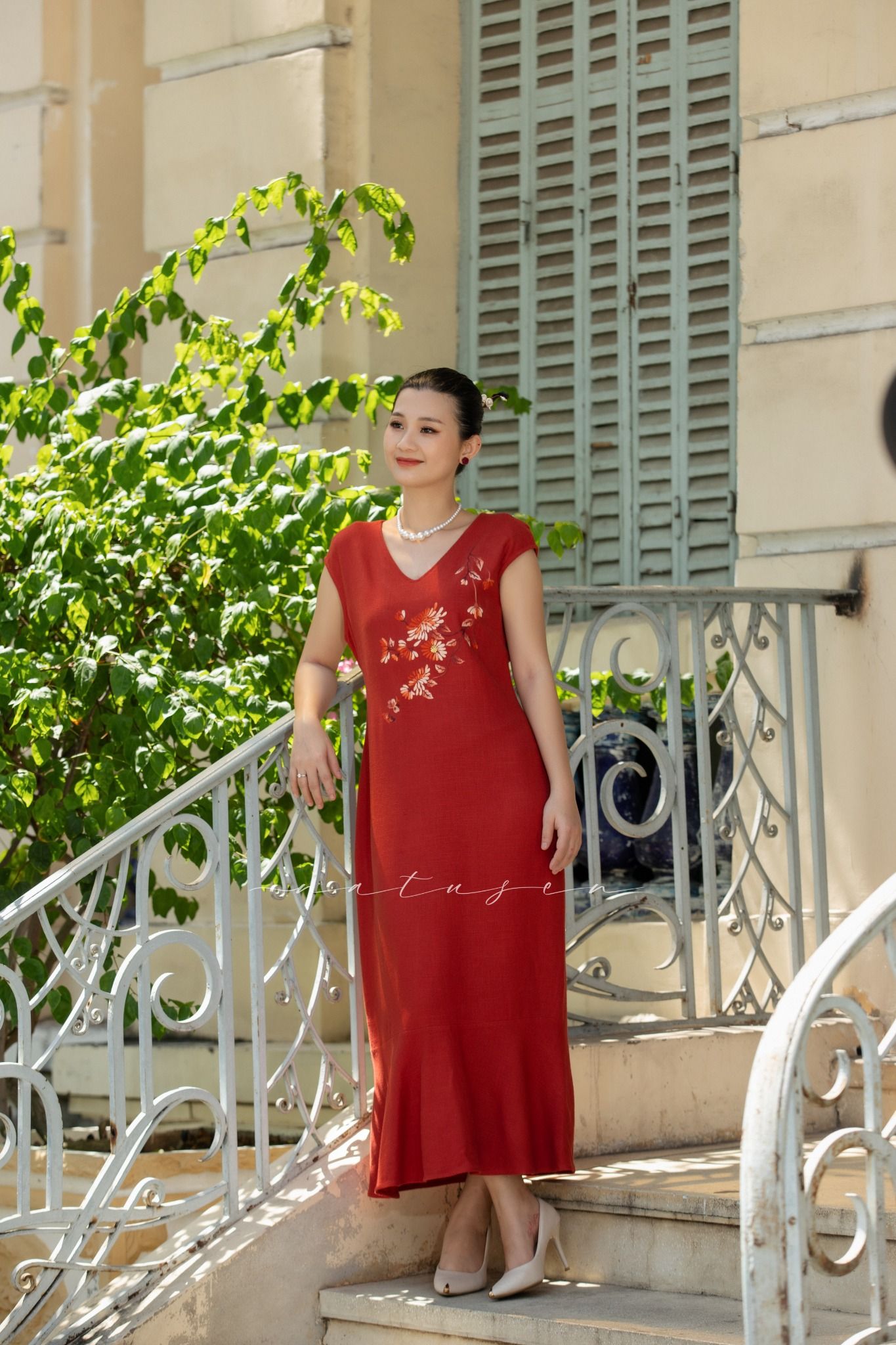 Đầm Ariel V Cam Đất thêu tay Cúc Viên Mỹ