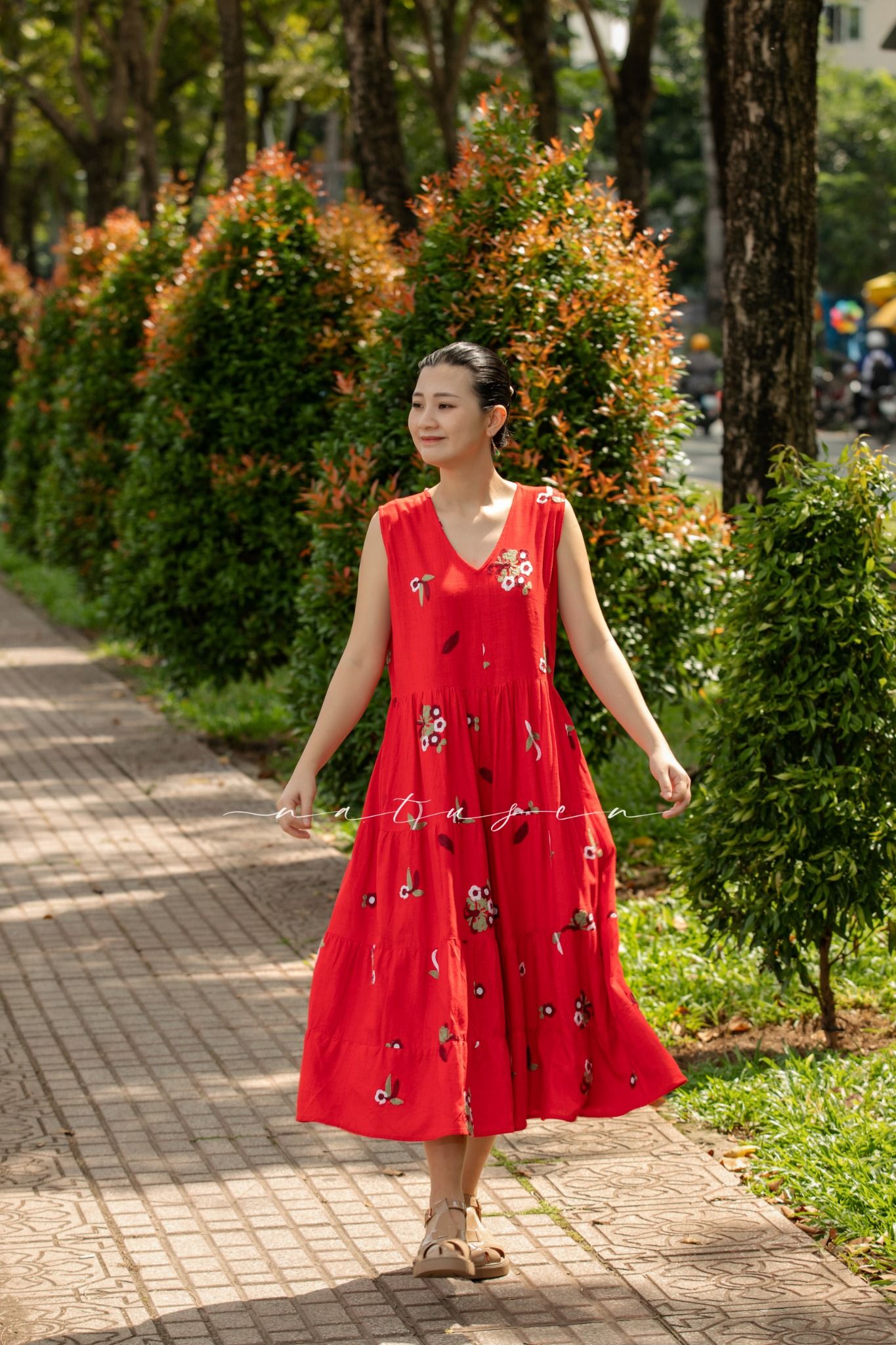 Đầm MiFa Đỏ linen ren thêu vi tính