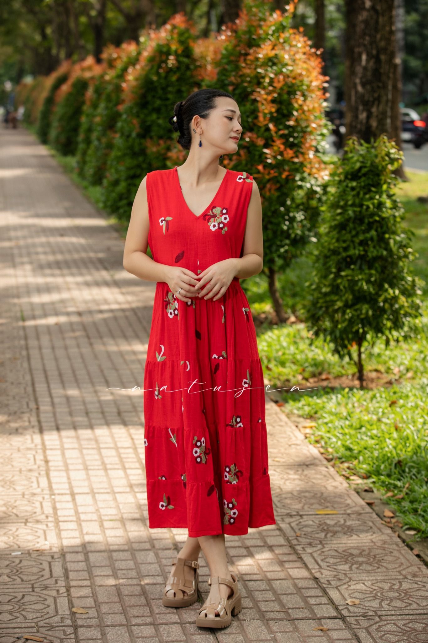 Đầm MiFa Đỏ linen ren thêu vi tính