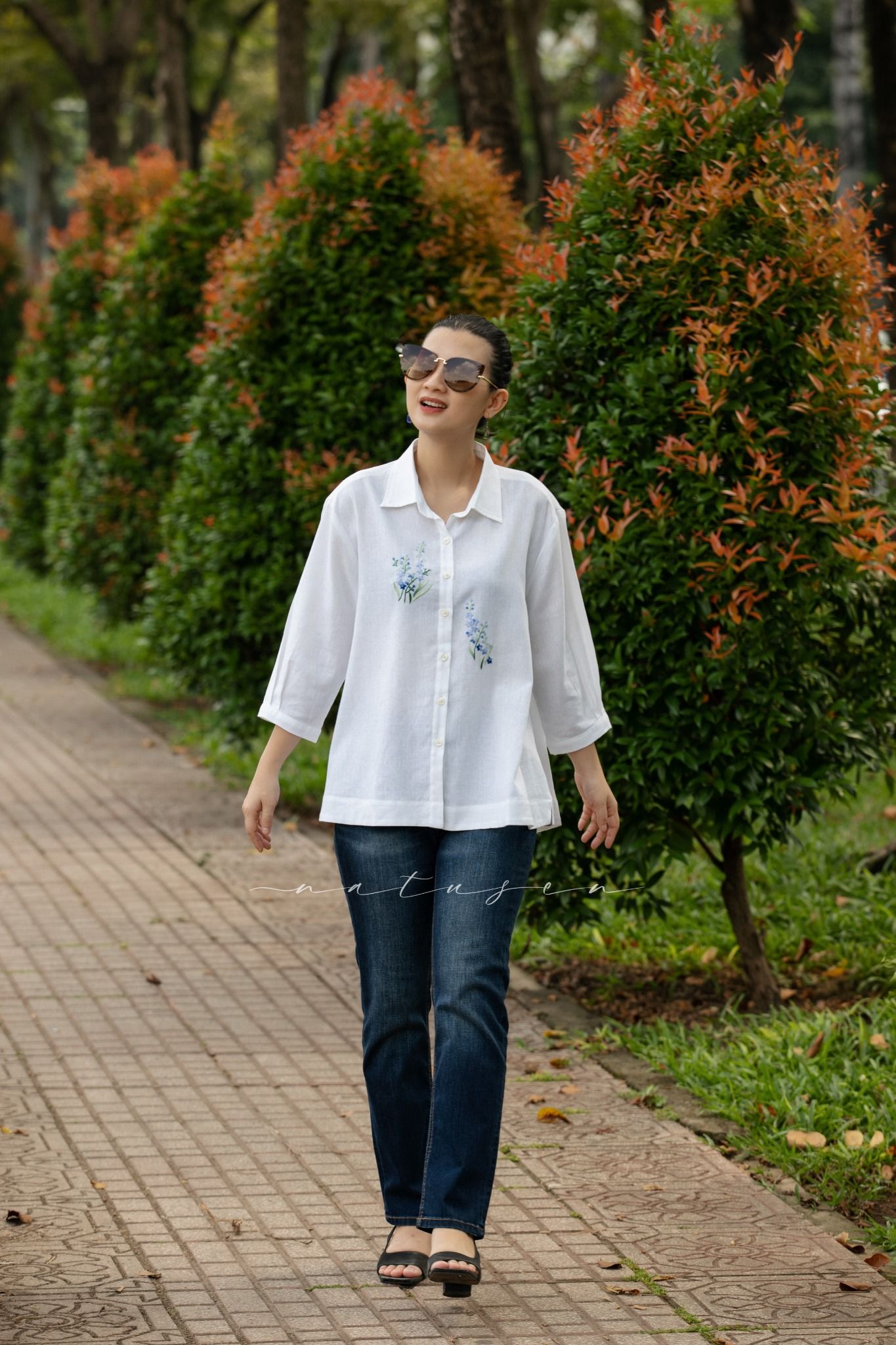 Áo chemise Trắng freesize thêu tay Forget me Not