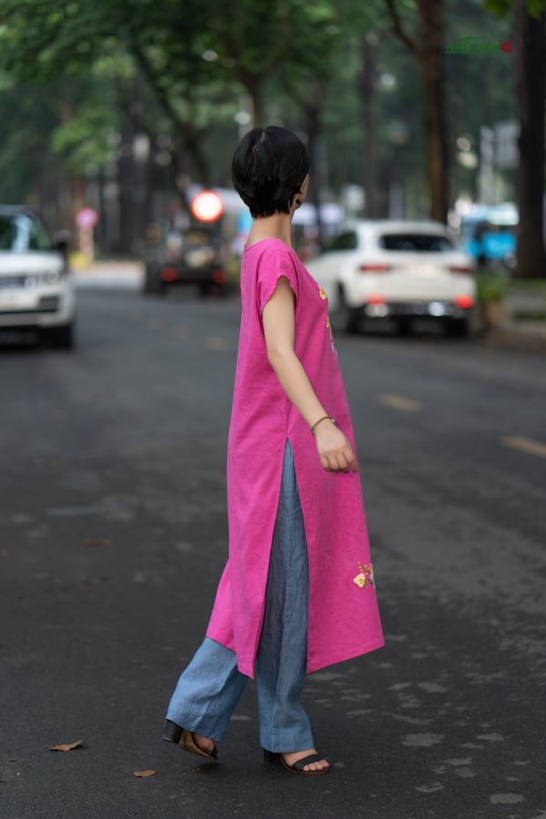 Tunic cổ thuyền Hồng Sen thêu Alice Posy