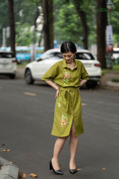  Đầm chemise Xanh Oliu thêu tay Tầm Xuân 