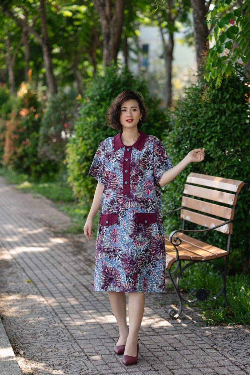Đầm Safari trụ Linen in Tie Dyed phối đỏ rượu