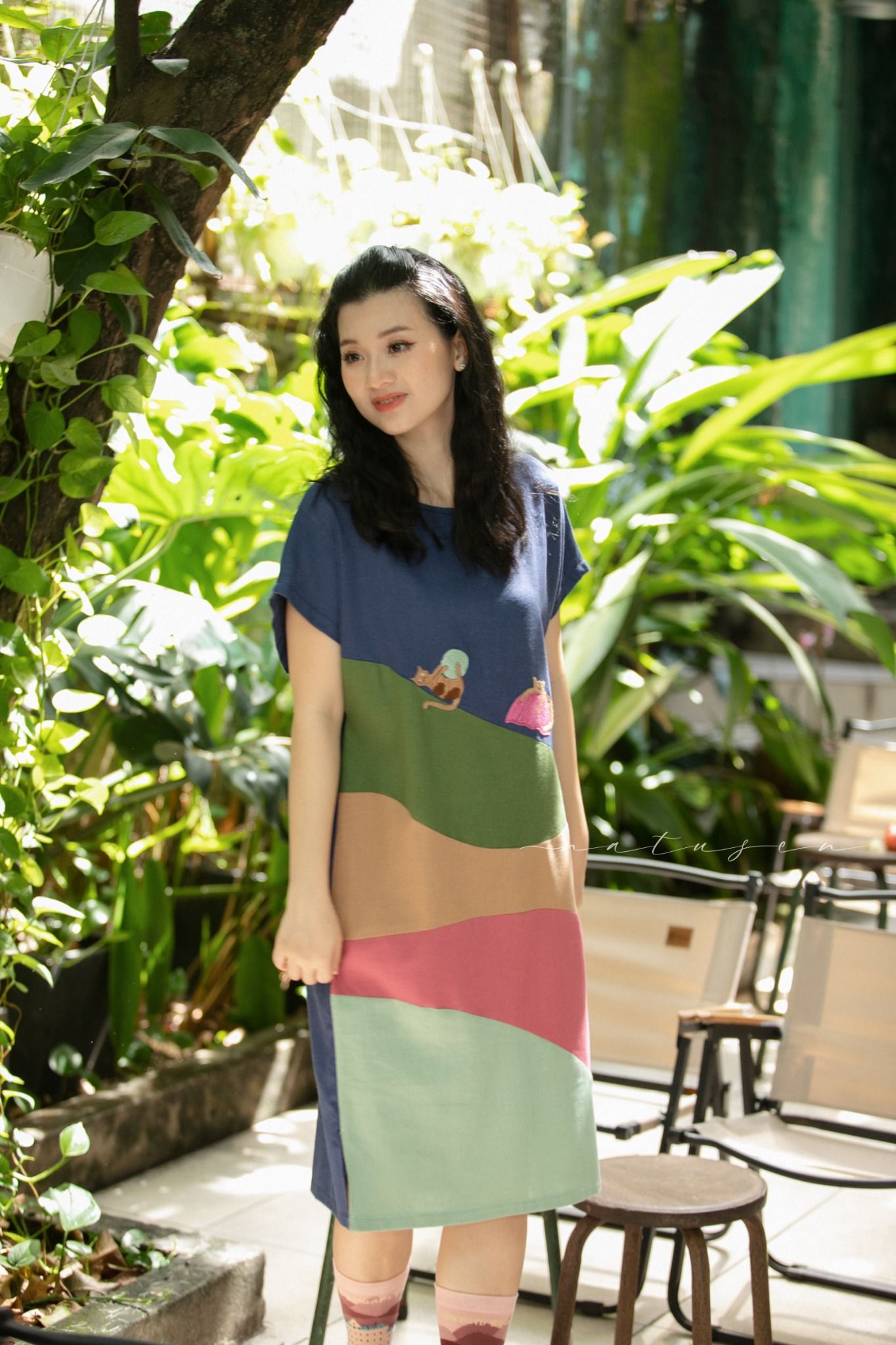Đầm linen colorblock Pastel thêu tay Mèo Cuộn Len