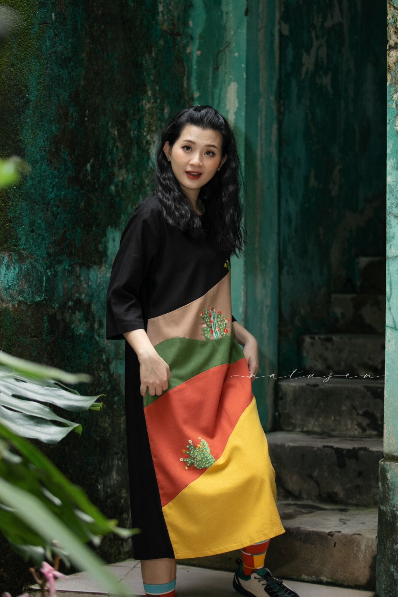 Đầm colorblock SAFARI thêu tay Xương rồng mini tay lỡ