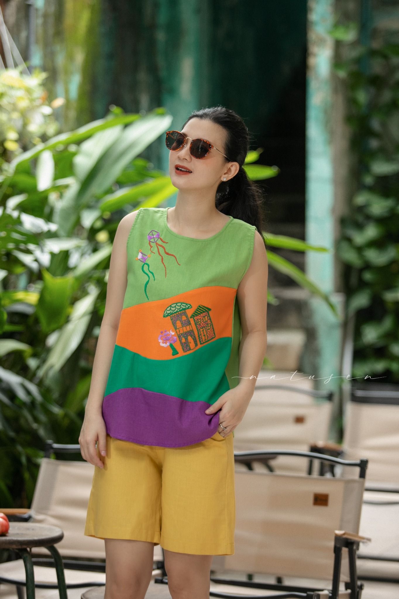 Áo phối màu color block Rạng Rỡ thêu tay Nhà Diều