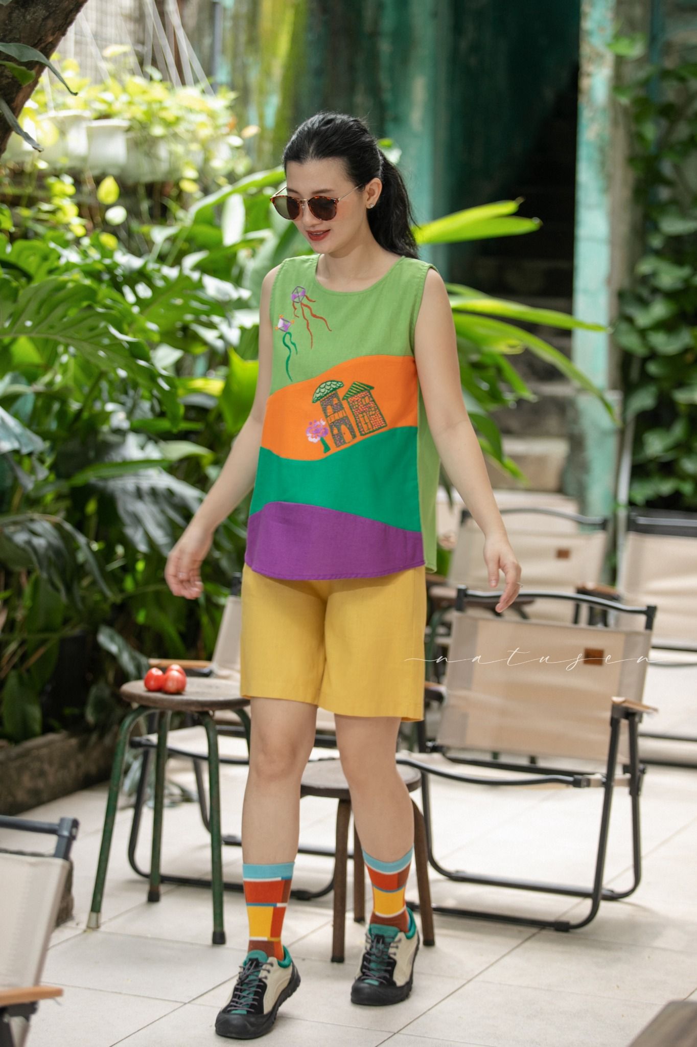 Áo phối màu color block Rạng Rỡ thêu tay Nhà Diều