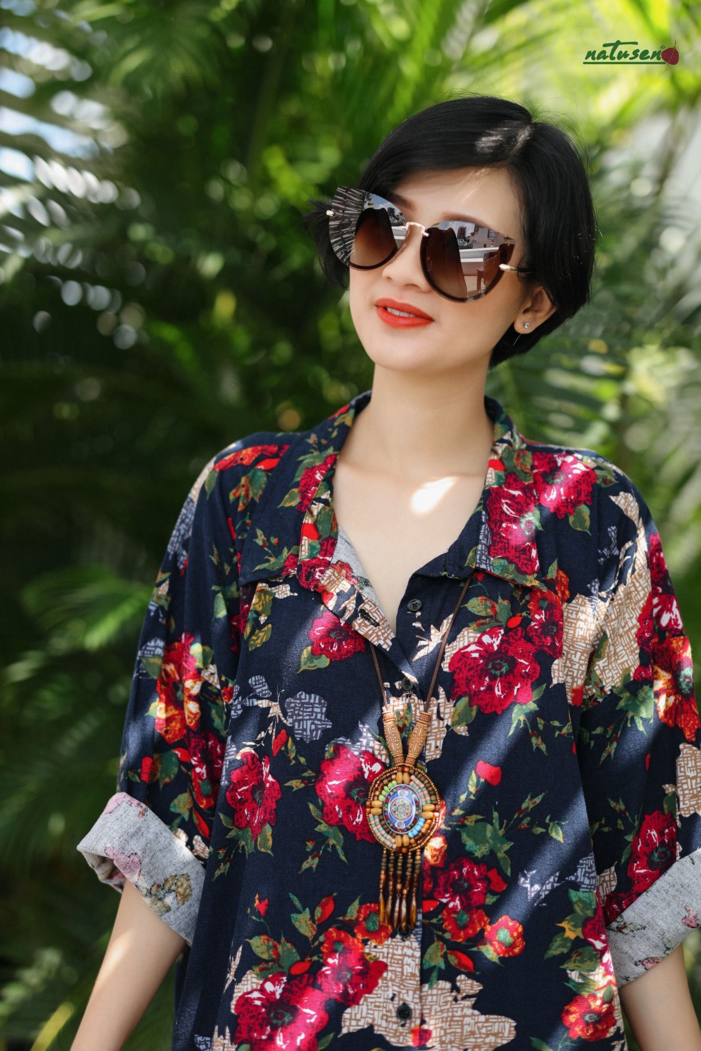  Dây đeo cổ Boho kết hạt nhựa đỏ xanh 