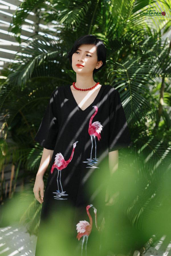 Đầm Victory Hồng hạc Đen