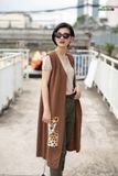  Áo thêu thủ công Beo Cheetah áo Linen khoác dài 