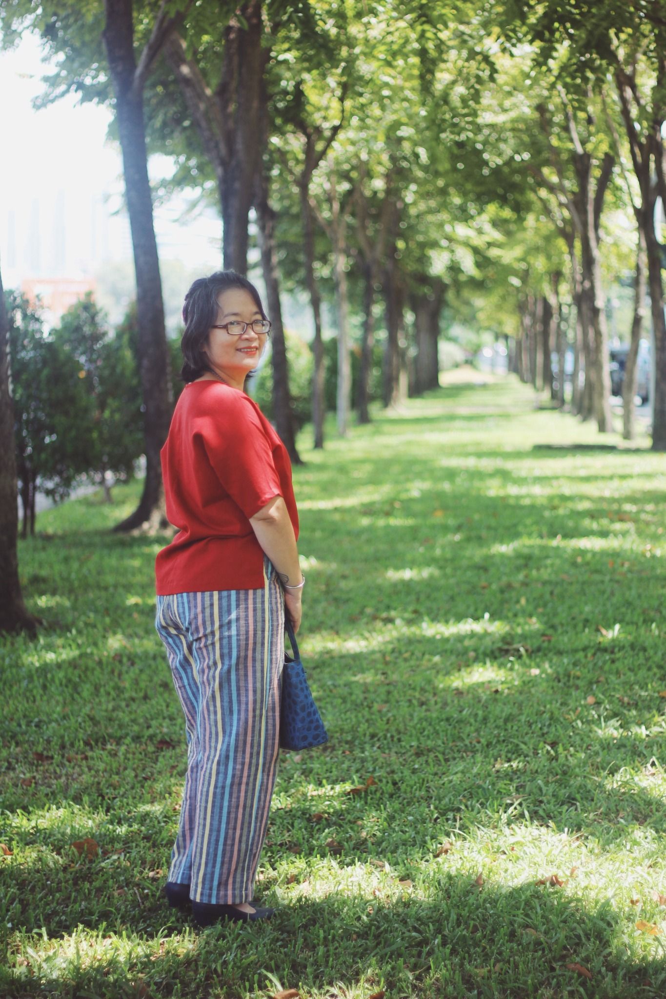 Áo cam gạch tay liền thêu Poppy vàng