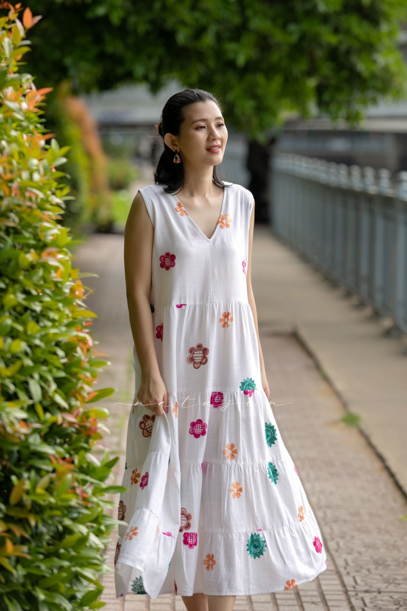 Đầm MiFa Trắng Sữa linen ren thêu vi tính