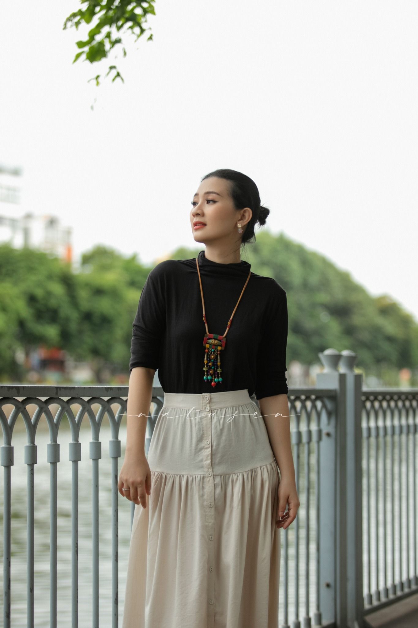 Dây đeo da Ethic Gypsy vuông kết hạt tua rua