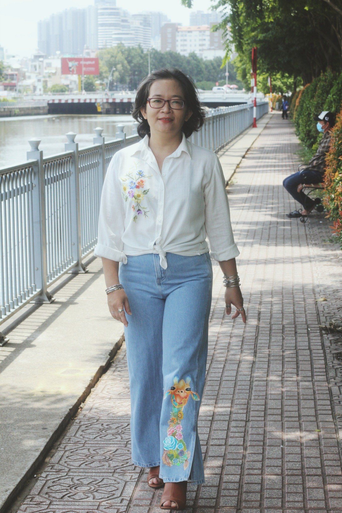 Quần Jeans ống rộng lưng cao - Medium