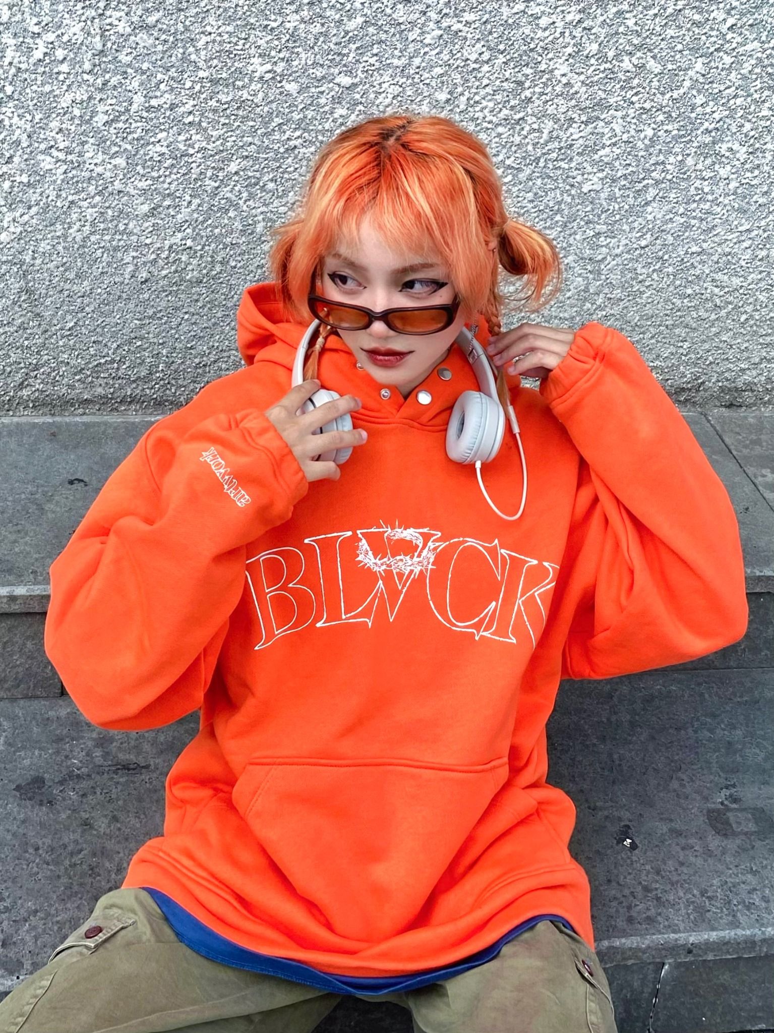  V SKETCH HOODIE - Orange (Nỉ bông) 