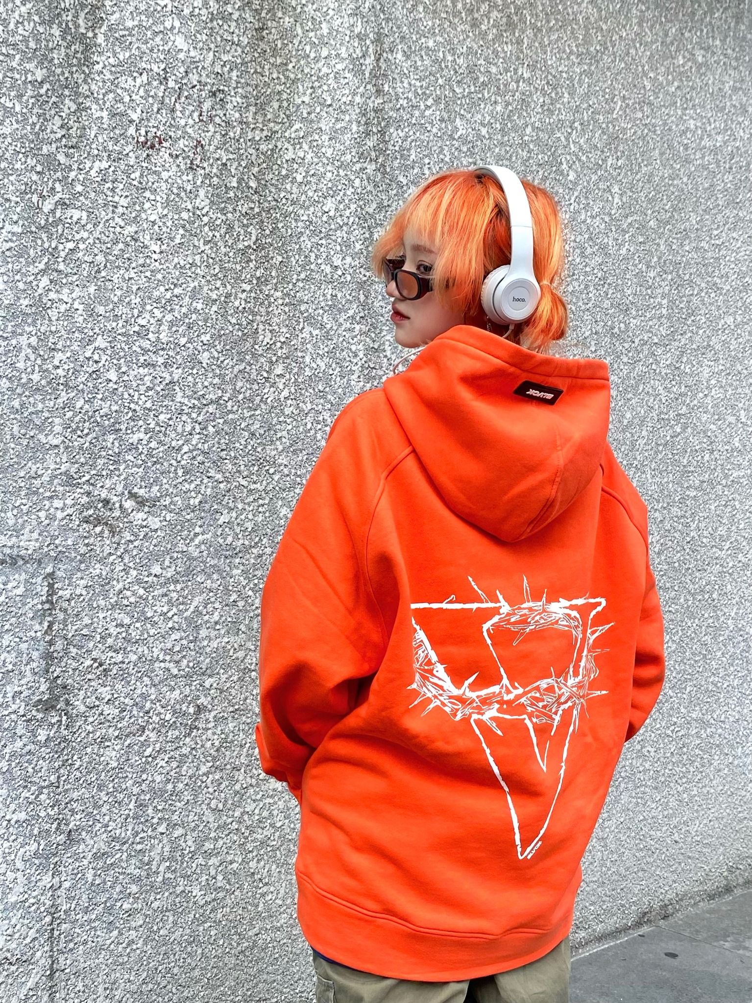  V SKETCH HOODIE - Orange (Nỉ bông) 