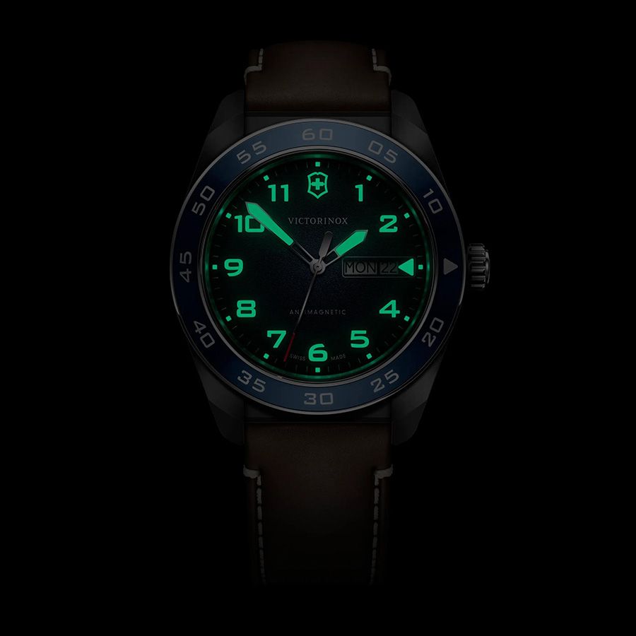 Đồng hồ Swiss Army Quartz 242040