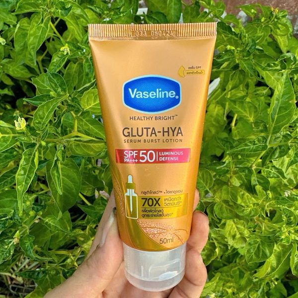 Serum Sữa Dưỡng Thể Chống Nắng Gluta Hya Spf50 50ml-Trial