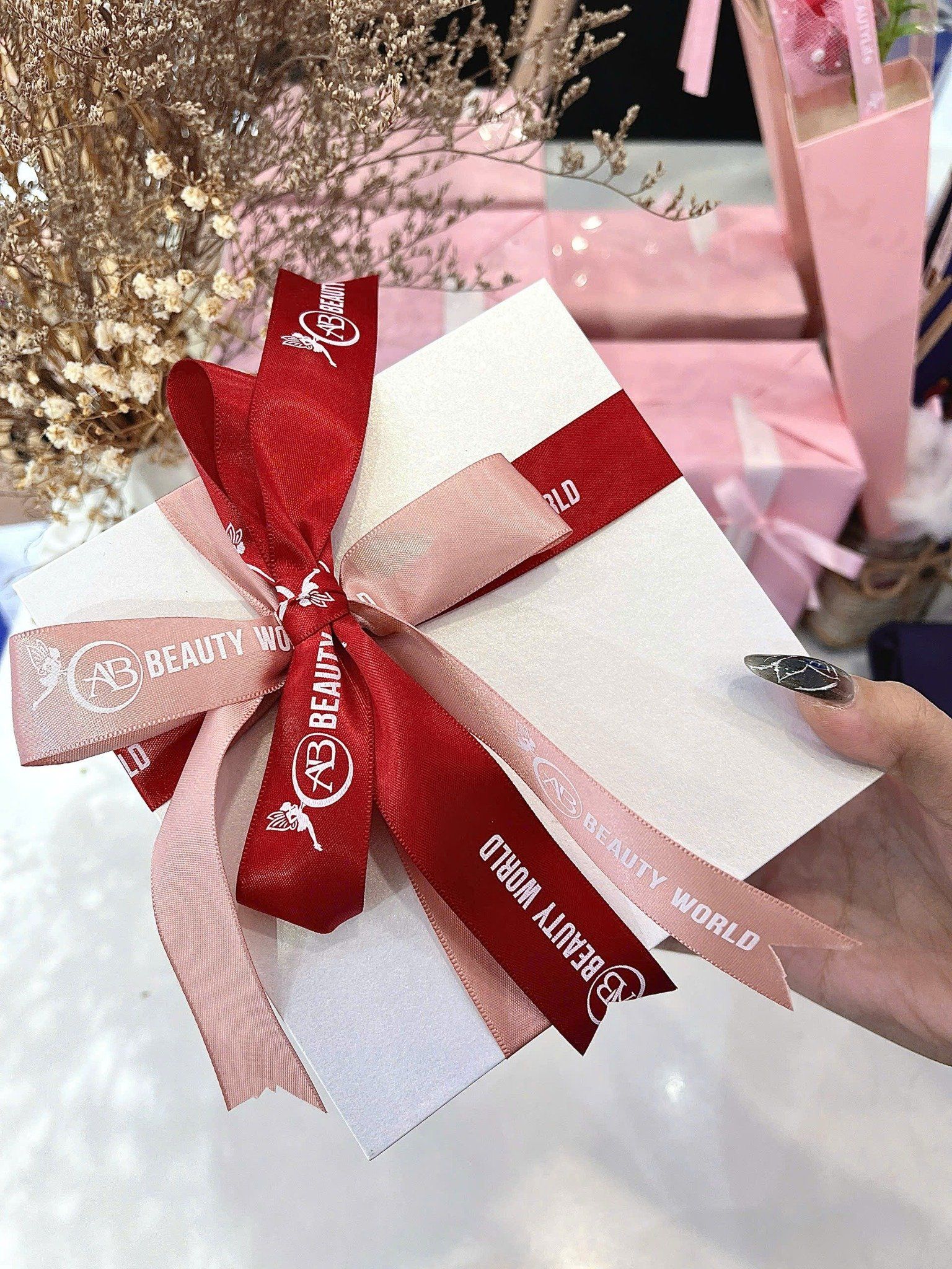 Hộp Quà Son Vuông 13.5Cm *7.5Cm