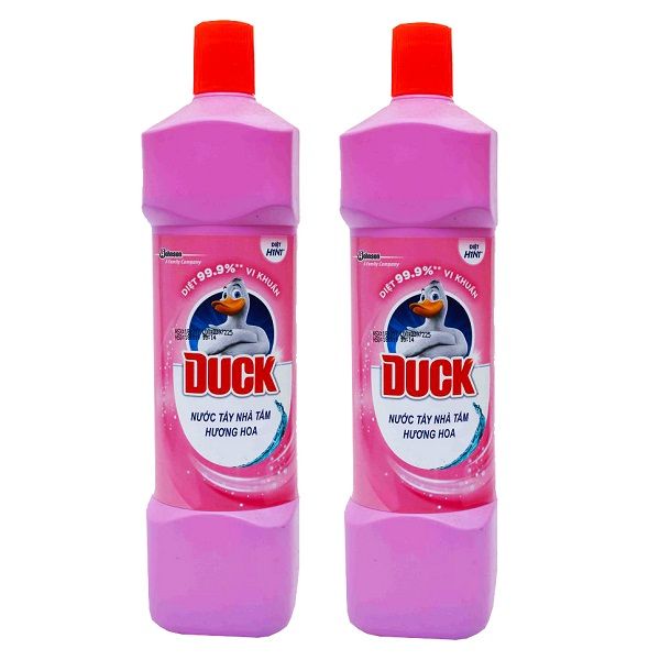  Bộ 2 Chai Tẩy Nhà Tắm Hương Hoa Duck (900ml) 