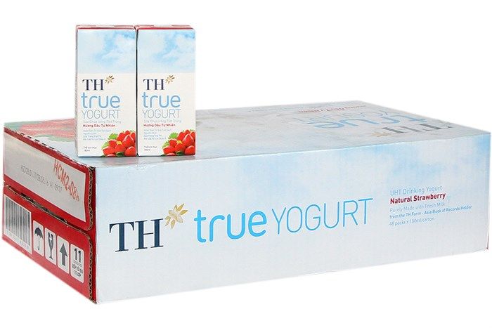 Sữa Chua Uống Tiệt Trùng Hương Dâu Tự Nhiên TH True Yogurt (180ml/Hộp)